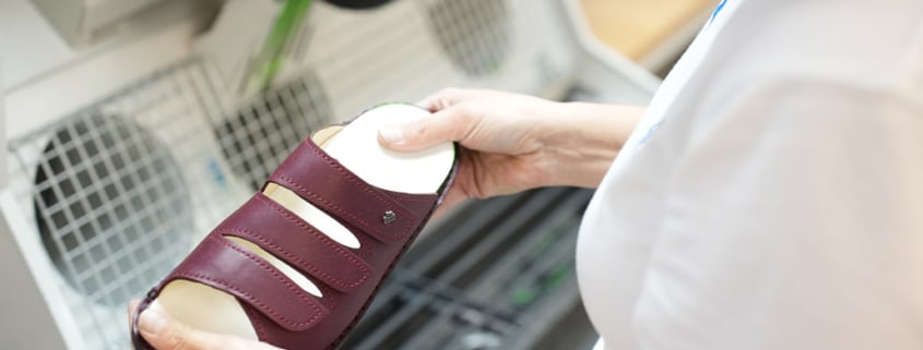Anpassung eines Komfortschuhes bei Gangauf
